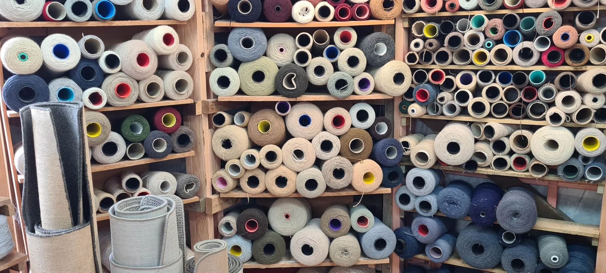 Wide colour range of thread supplies for carpet overlocking